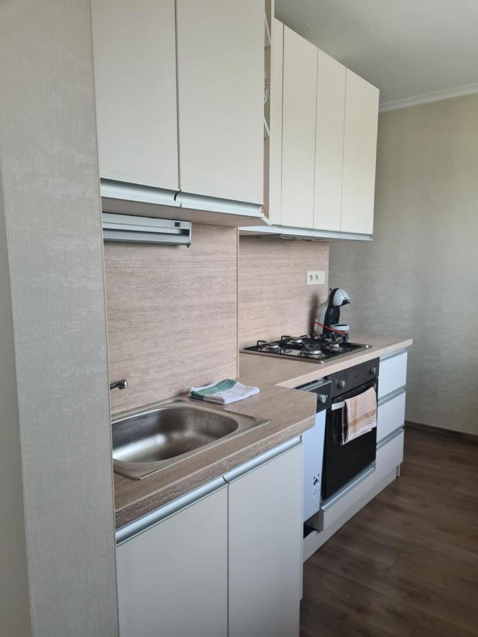 Апартаменти Apartman Valentin Комарно Екстер'єр фото